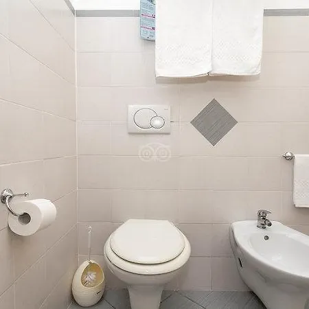 Aurora Hotel 3*