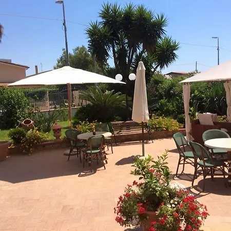 Aurora Hotel 3*